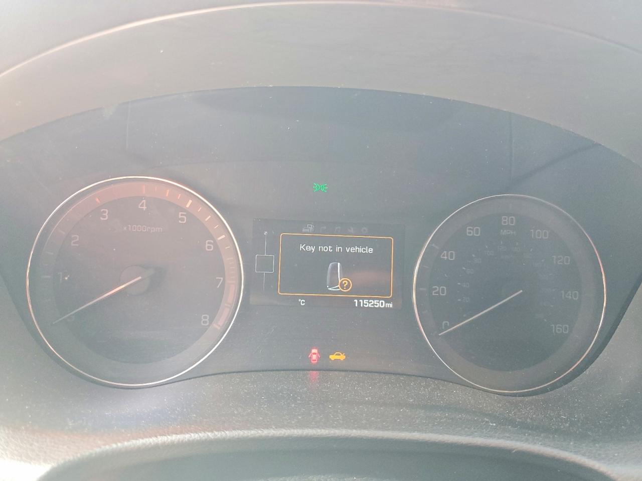 2015 HYUNDAI GENESIS 3.8L photo 17