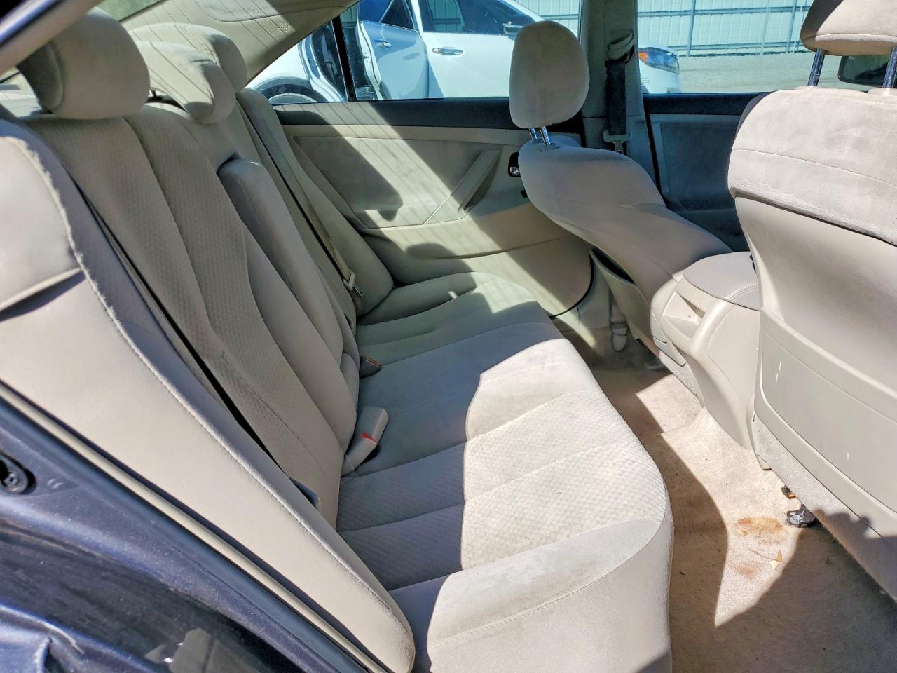 2009 TOYOTA CAMRY LE photo 10