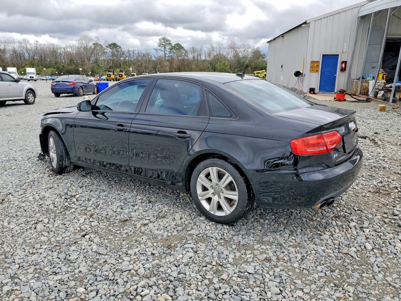 2011 AUDI A4 PREMIUM photo 4