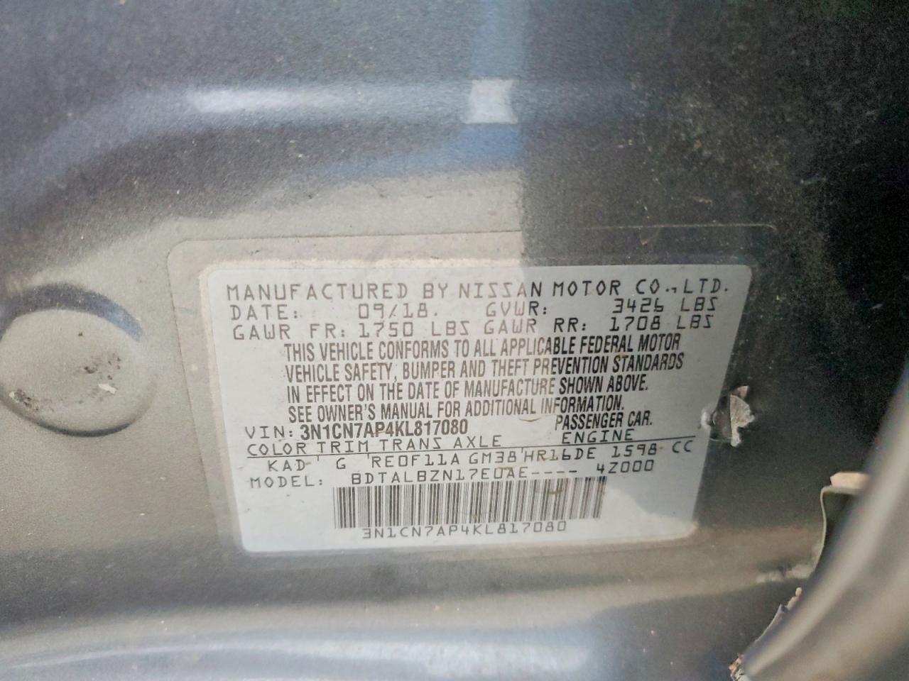 2019 NISSAN VERSA SV photo 34
