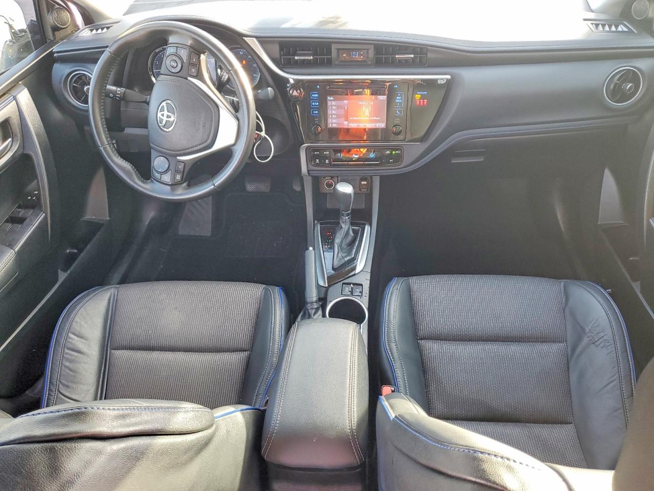 2019 TOYOTA COROLLA SE photo 15
