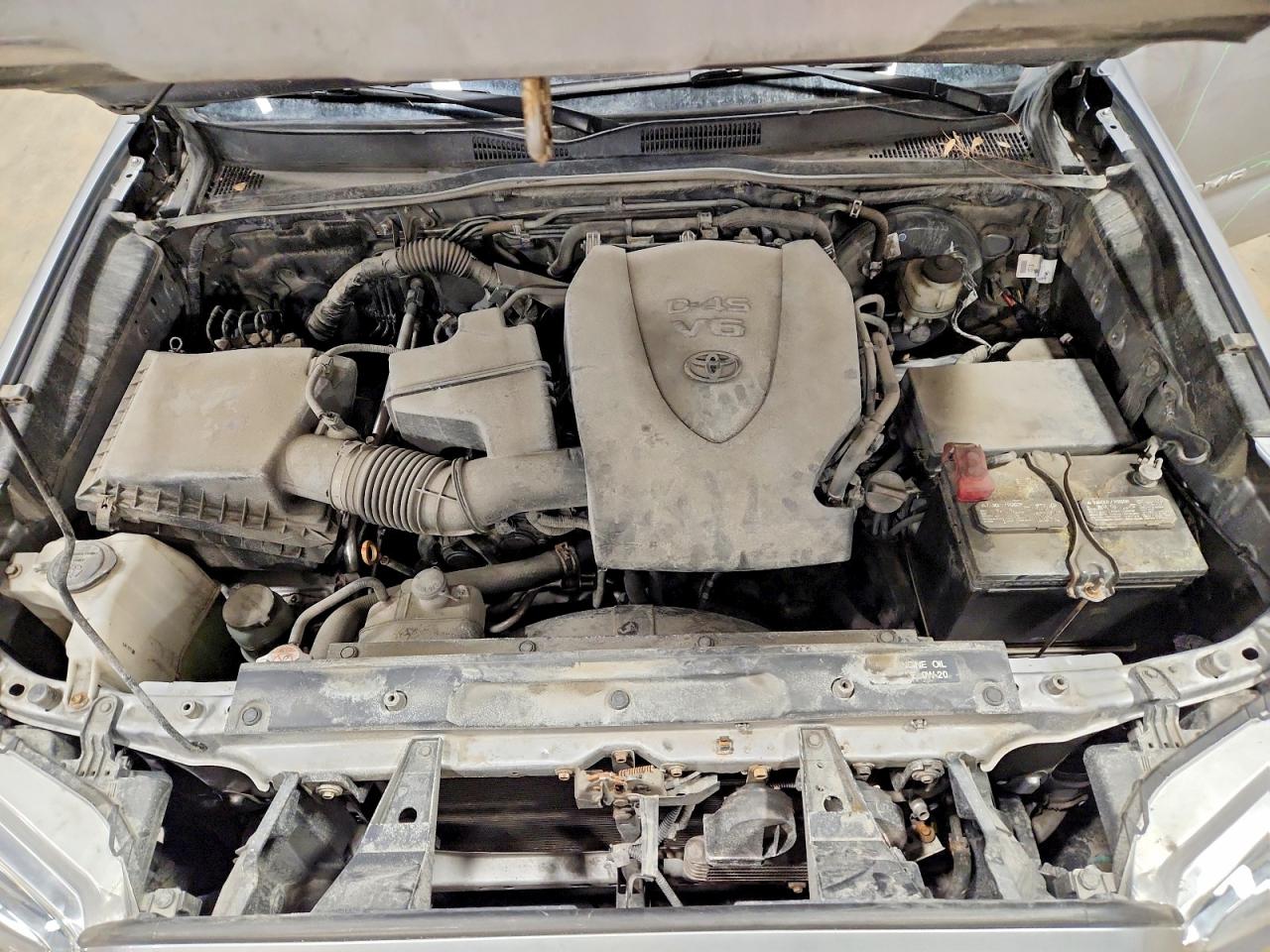 2019 TOYOTA TACOMA SR5 V6 photo 11