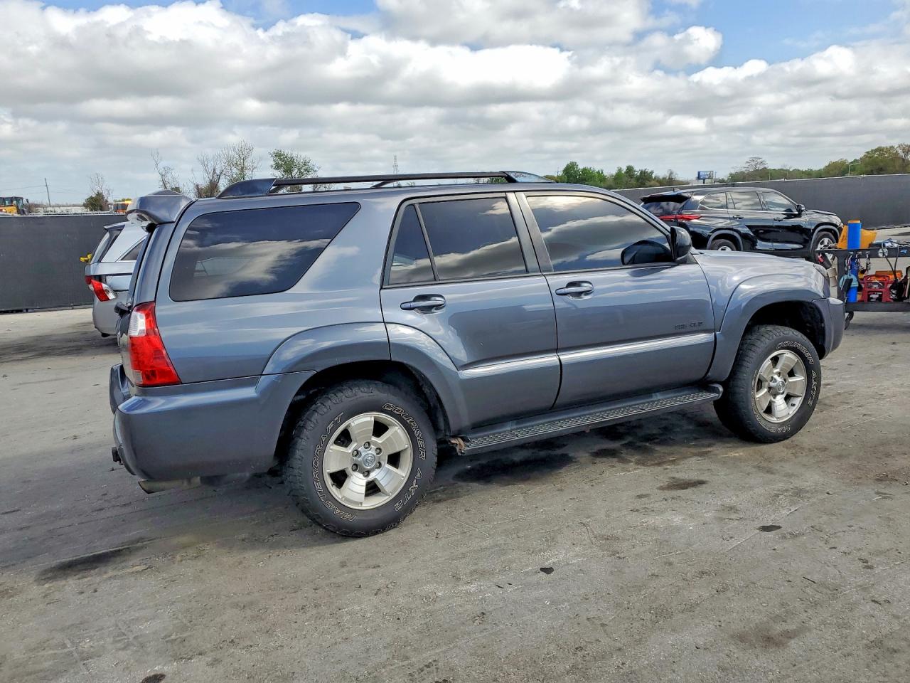 2007 TOYOTA 4RUNNER SR5 photo 5