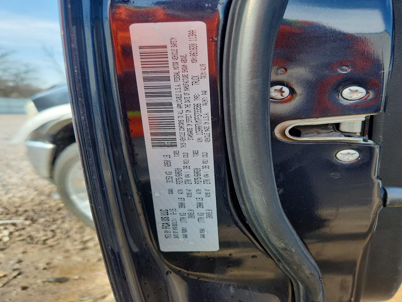 2015 RAM 1500 LARAMIE photo 12