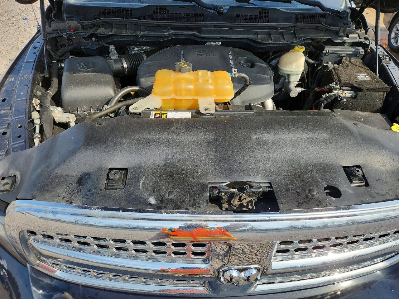2015 RAM 1500 LARAMIE photo 11