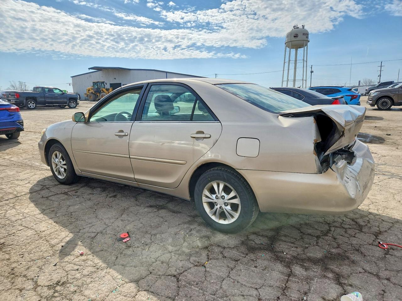 2005 TOYOTA CAMRY LE V6 photo 2