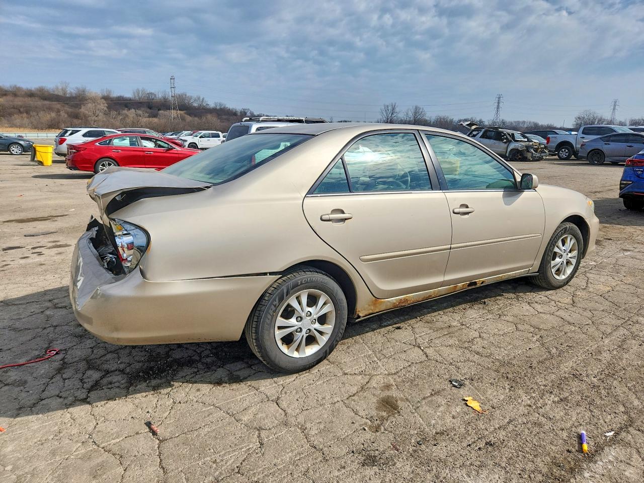 2005 TOYOTA CAMRY LE V6 photo 3