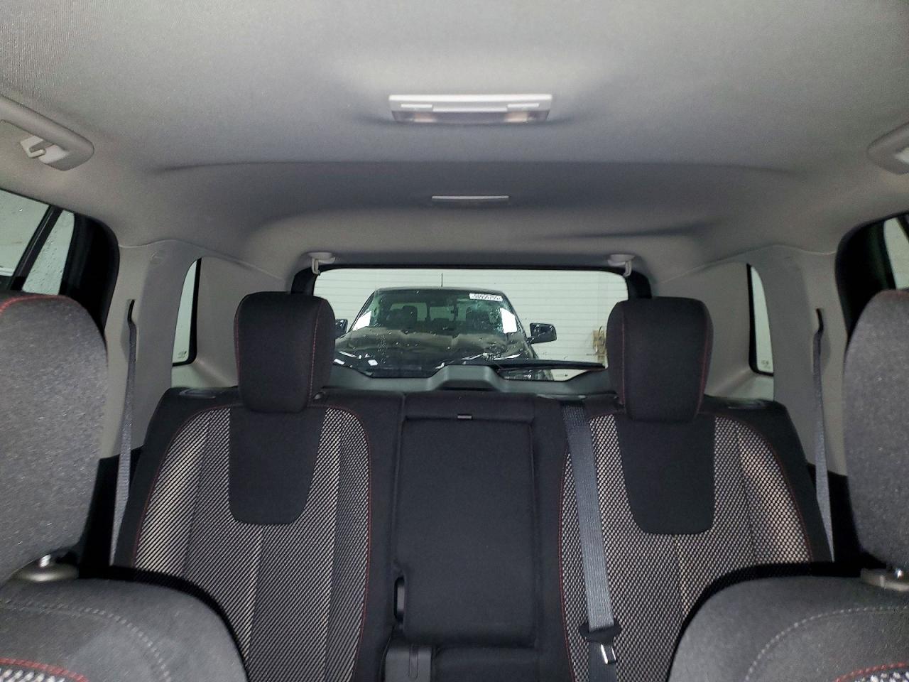 2017 GMC TERRAIN SLE photo 19