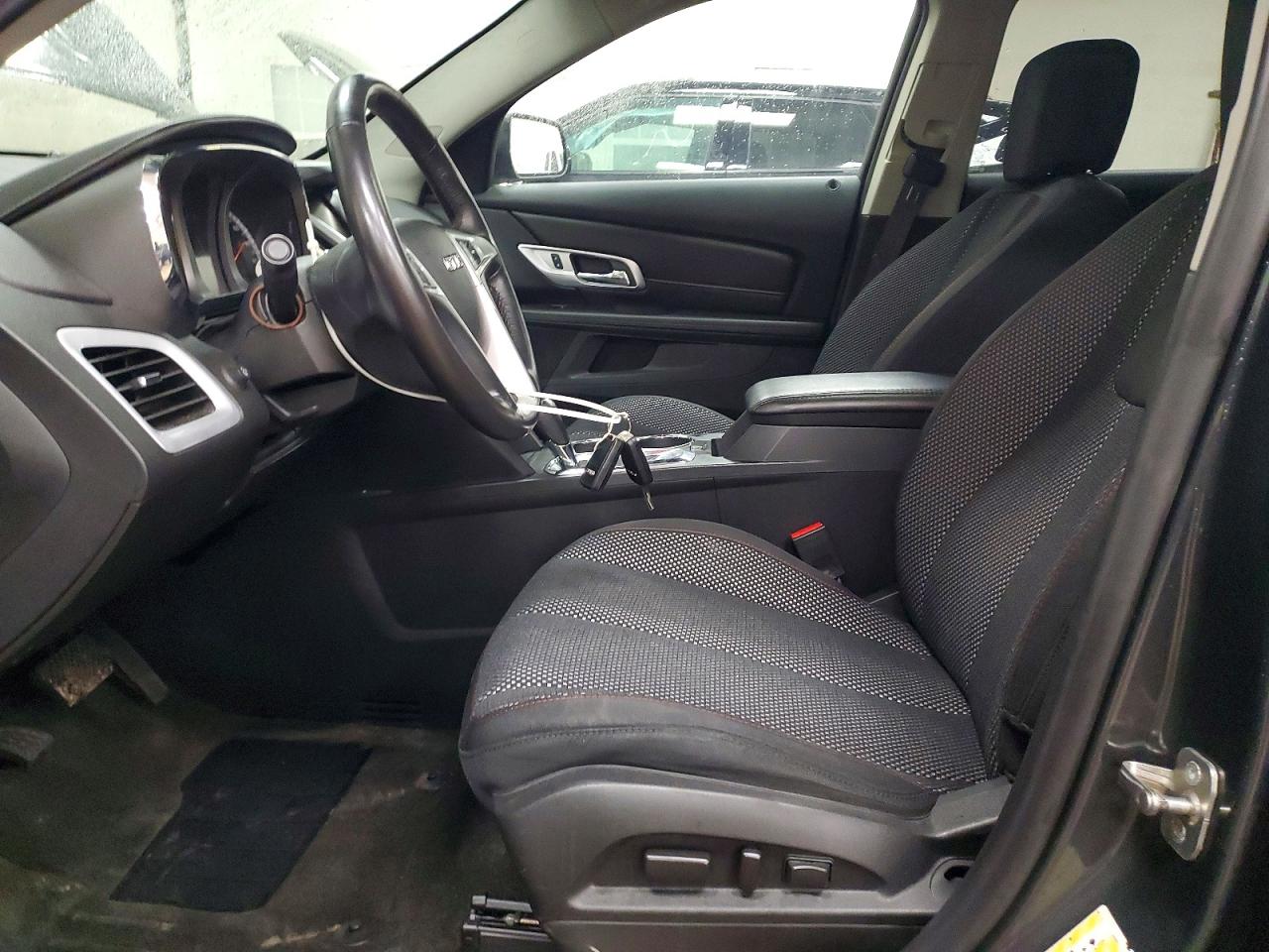 2017 GMC TERRAIN SLE photo 13