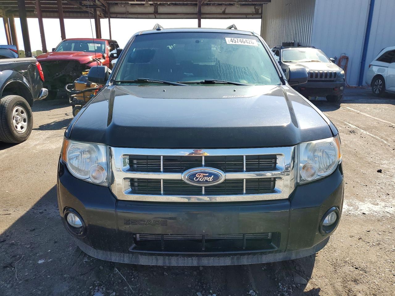 2011 FORD ESCAPE XLT photo 5