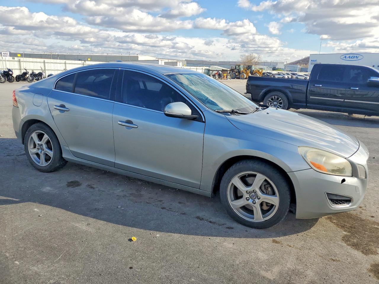 2013 VOLVO S60 T5 photo 7