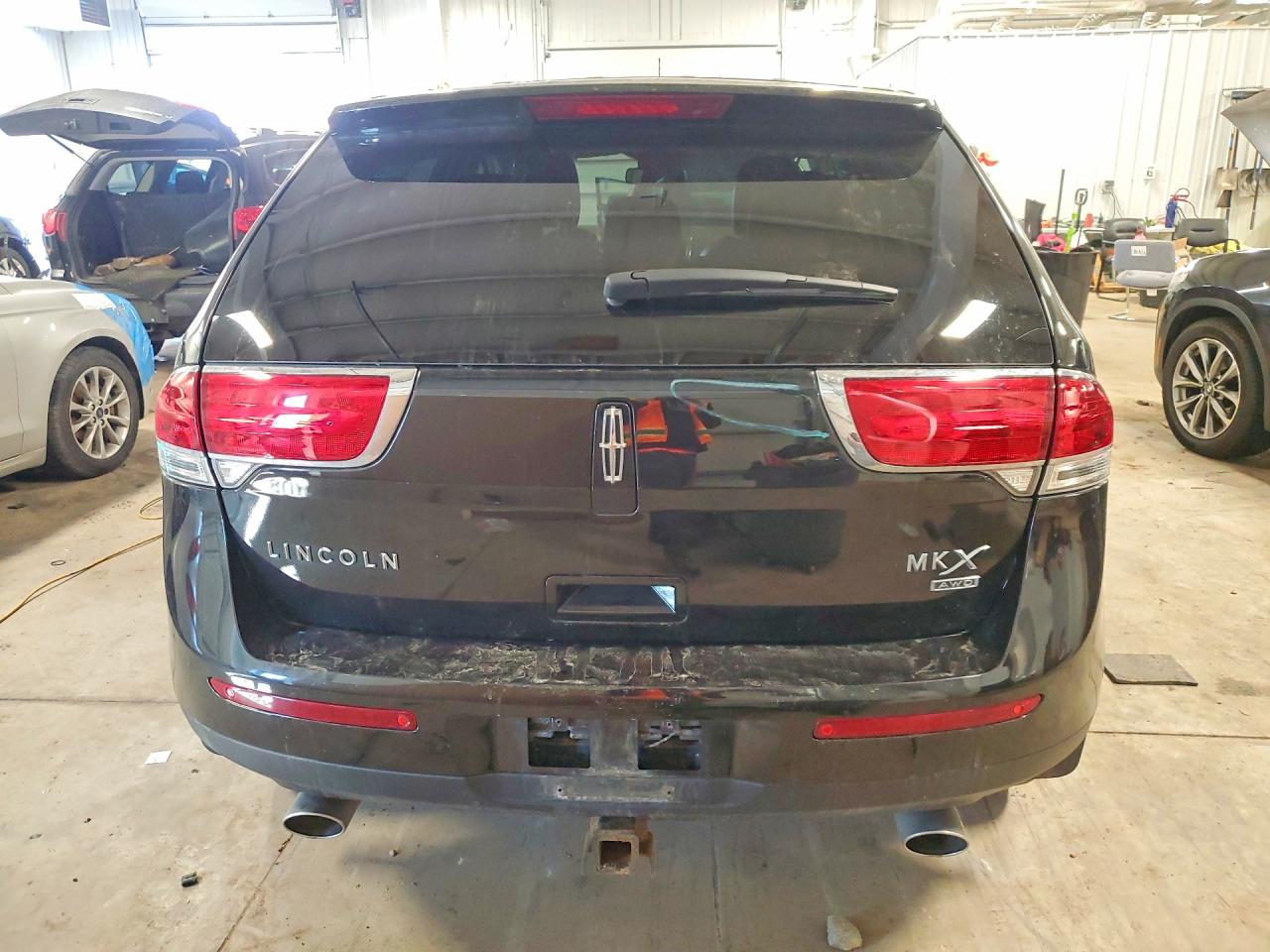 2011 LINCOLN TOWNHOUSE MKX photo 11
