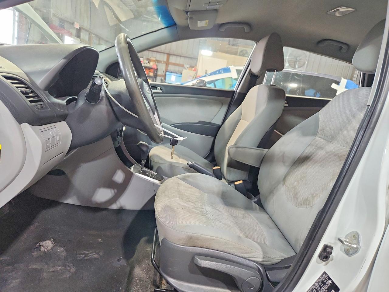 2014 HYUNDAI ACCENT GS photo 13