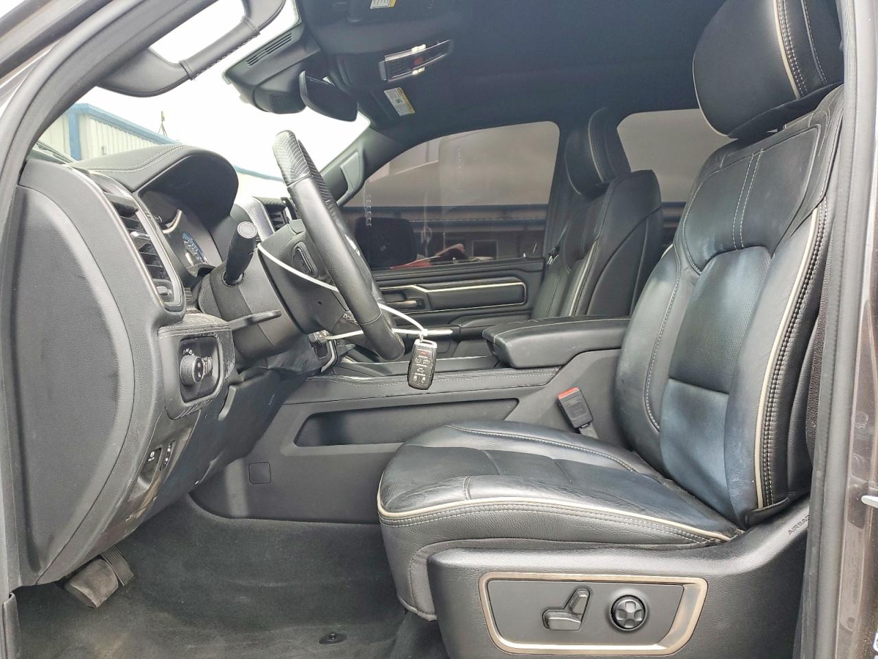 2021 RAM 1500 LIMITED photo 7