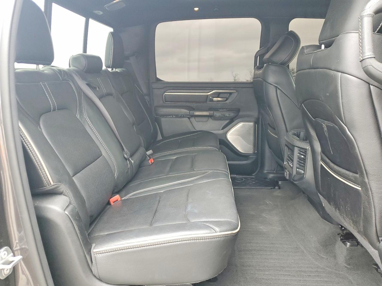 2021 RAM 1500 LIMITED photo 10
