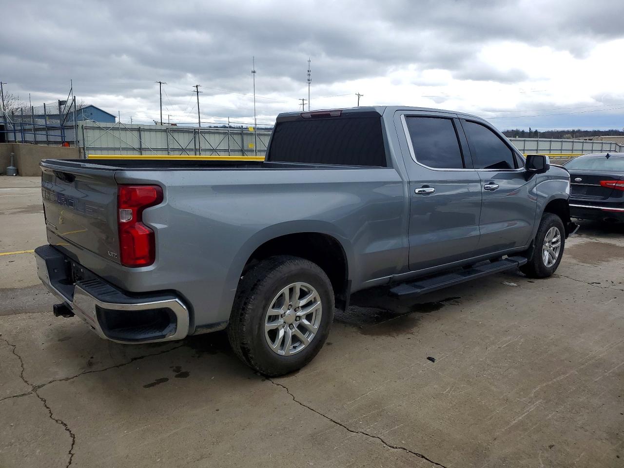 2024 CHEVROLET SILVERADO K1500 LTZ photo 7