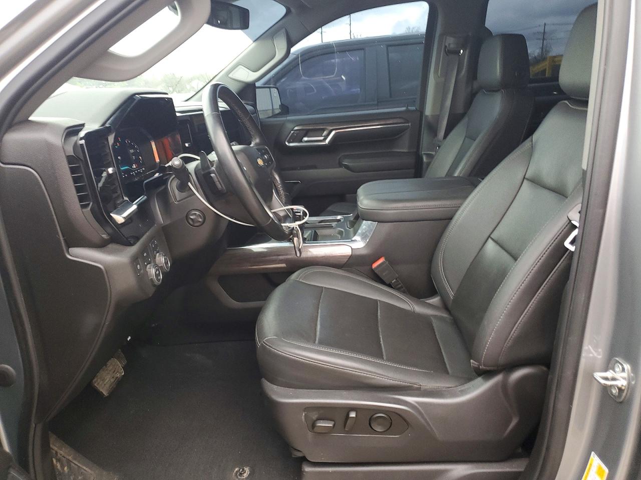 2024 CHEVROLET SILVERADO K1500 LTZ photo 19