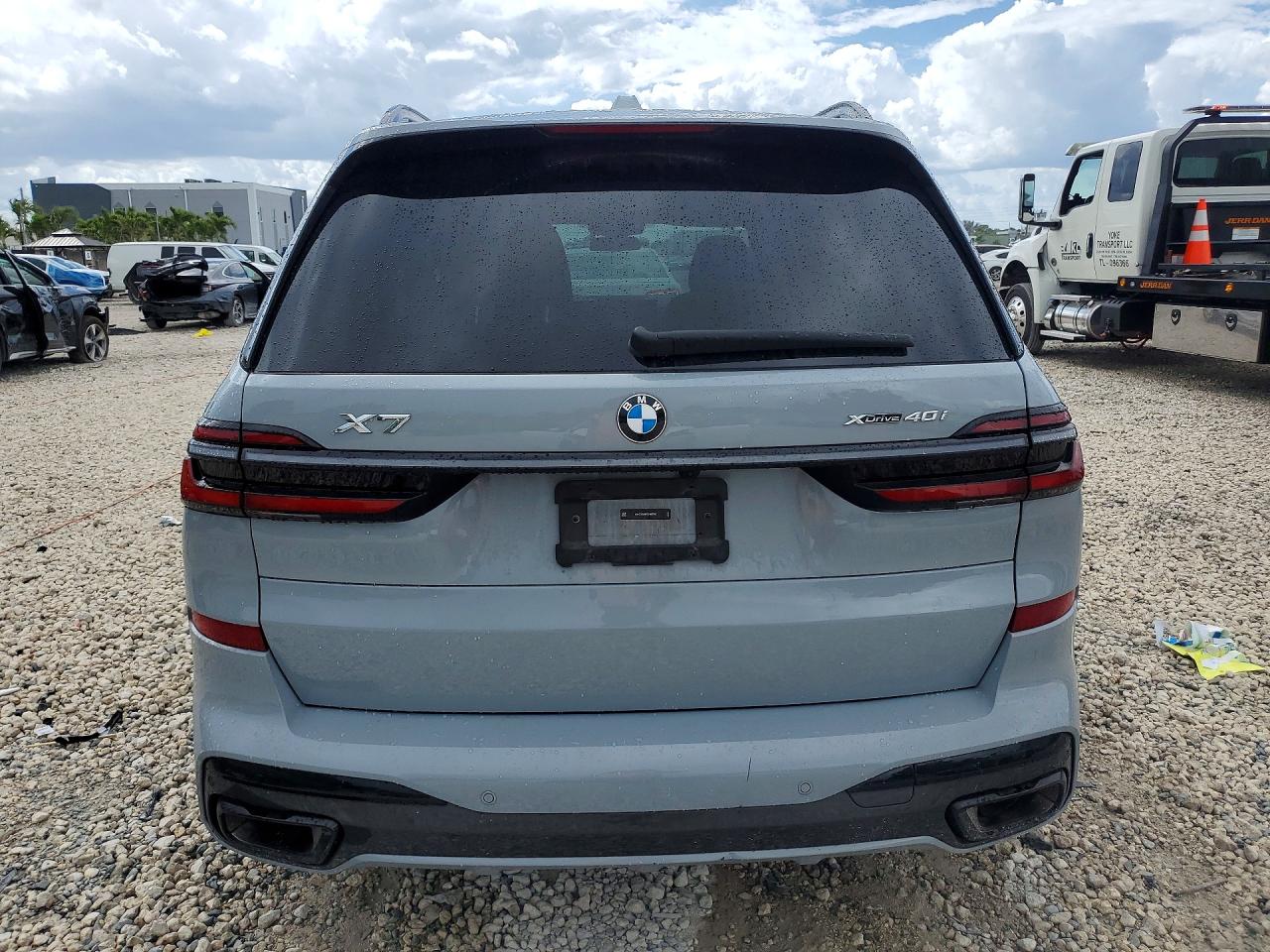 2025 BMW X7 XDRIVE40I photo 11