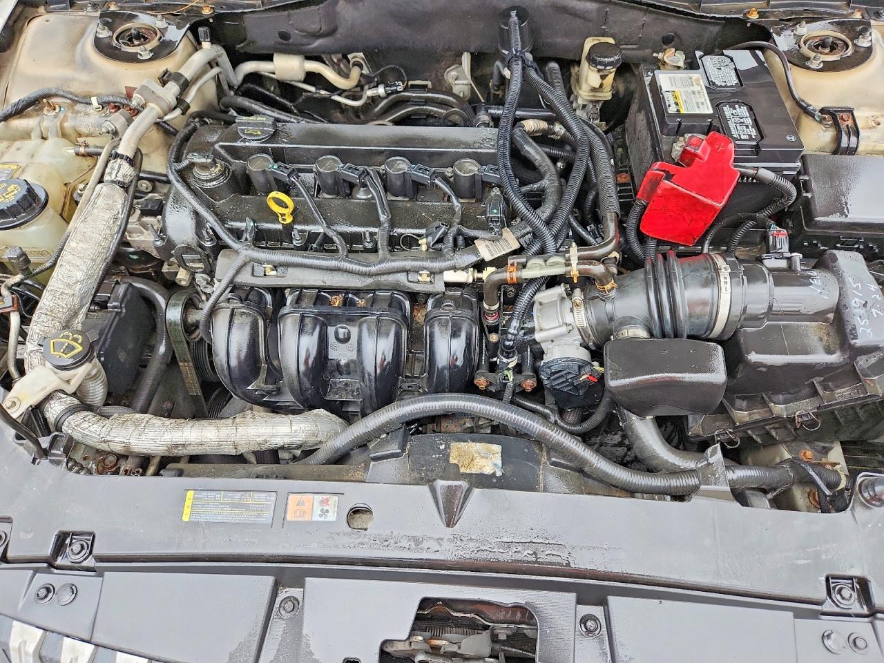 2010 MERCURY MILAN photo 31