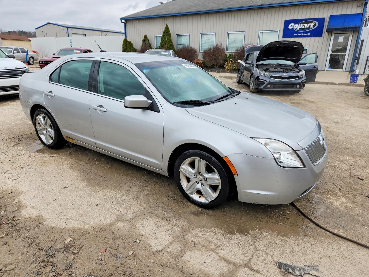 2010 MERCURY MILAN photo 10