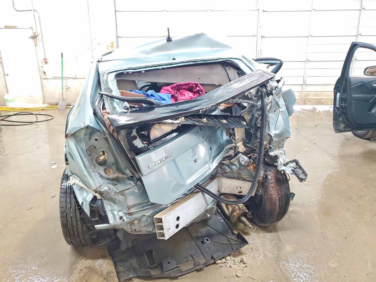 2013 TOYOTA PRIUS TWO photo 6