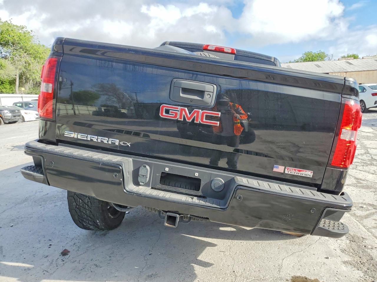 2015 GMC SIERRA K1500 SLT photo 16