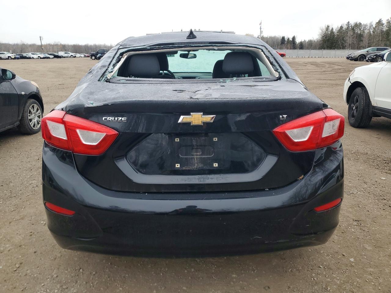 2017 CHEVROLET CRUZE LT photo 11
