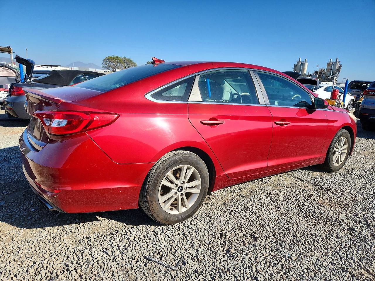 2015 HYUNDAI SONATA SE photo 3