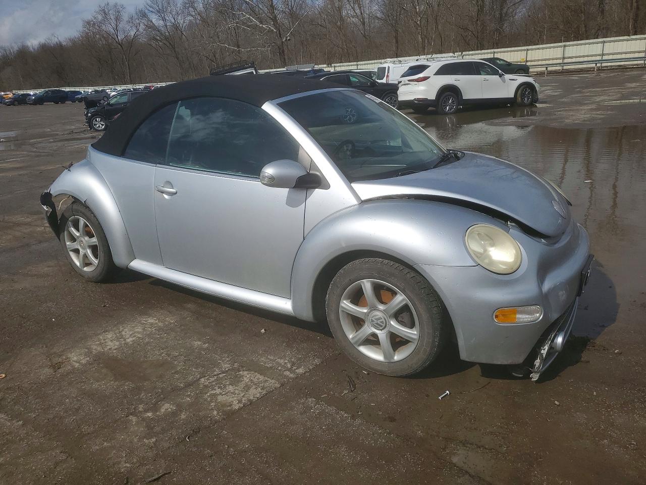 2004 VOLKSWAGEN NEW BEETLE GLS photo 7