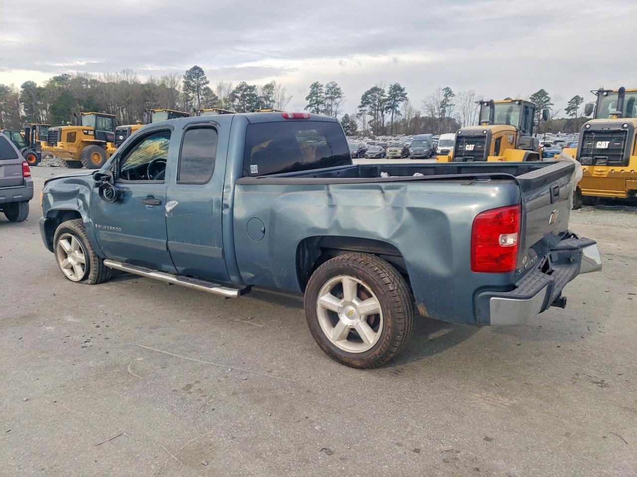 2007 CHEVROLET SILVERADO C1500 photo 3