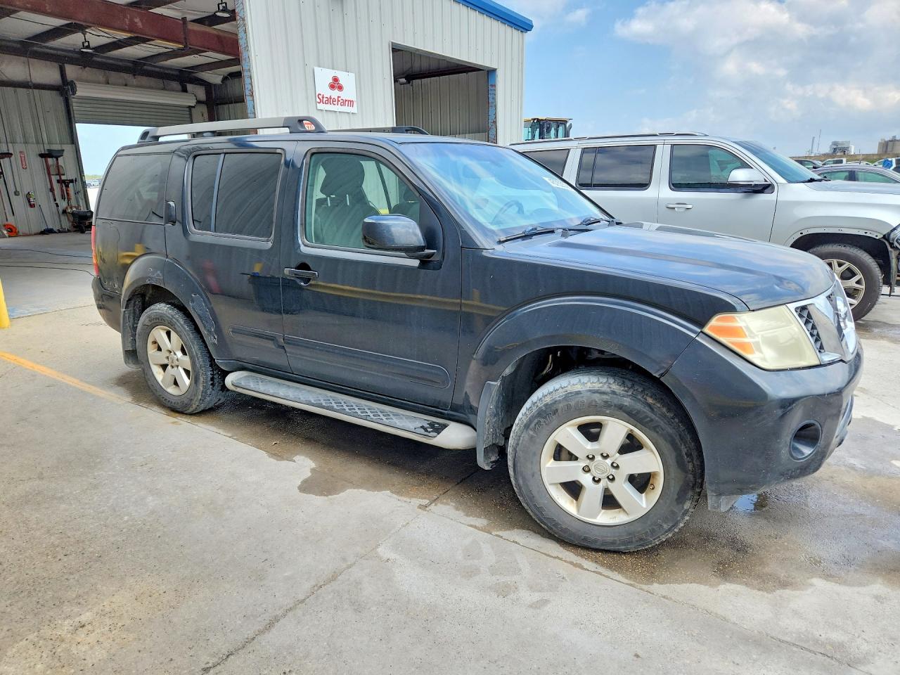 2012 NISSAN PATHFINDER S photo 4