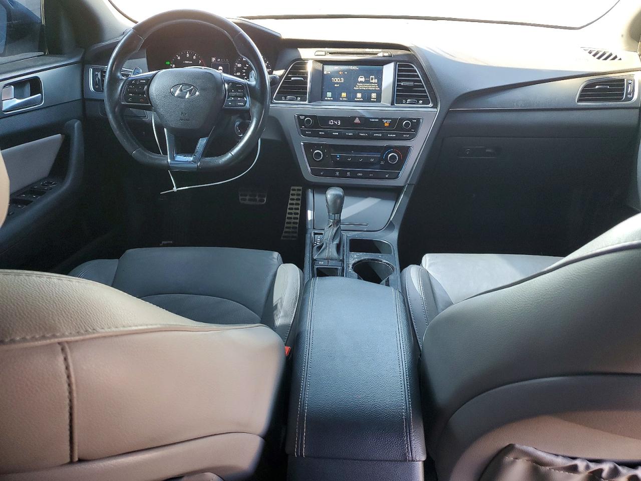 2017 HYUNDAI SONATA SPORT 2.0T photo 8