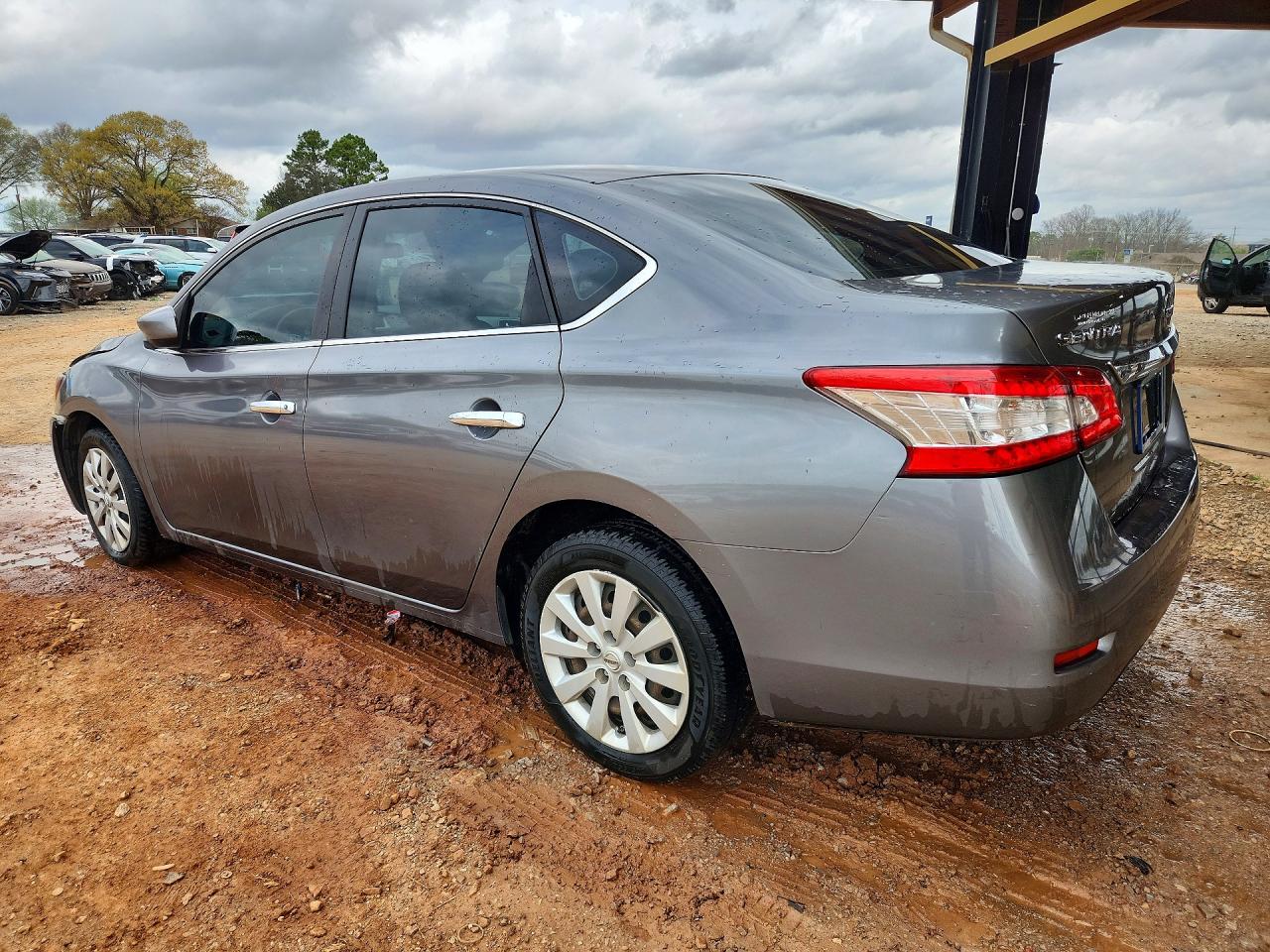 2015 NISSAN SENTRA S photo 2