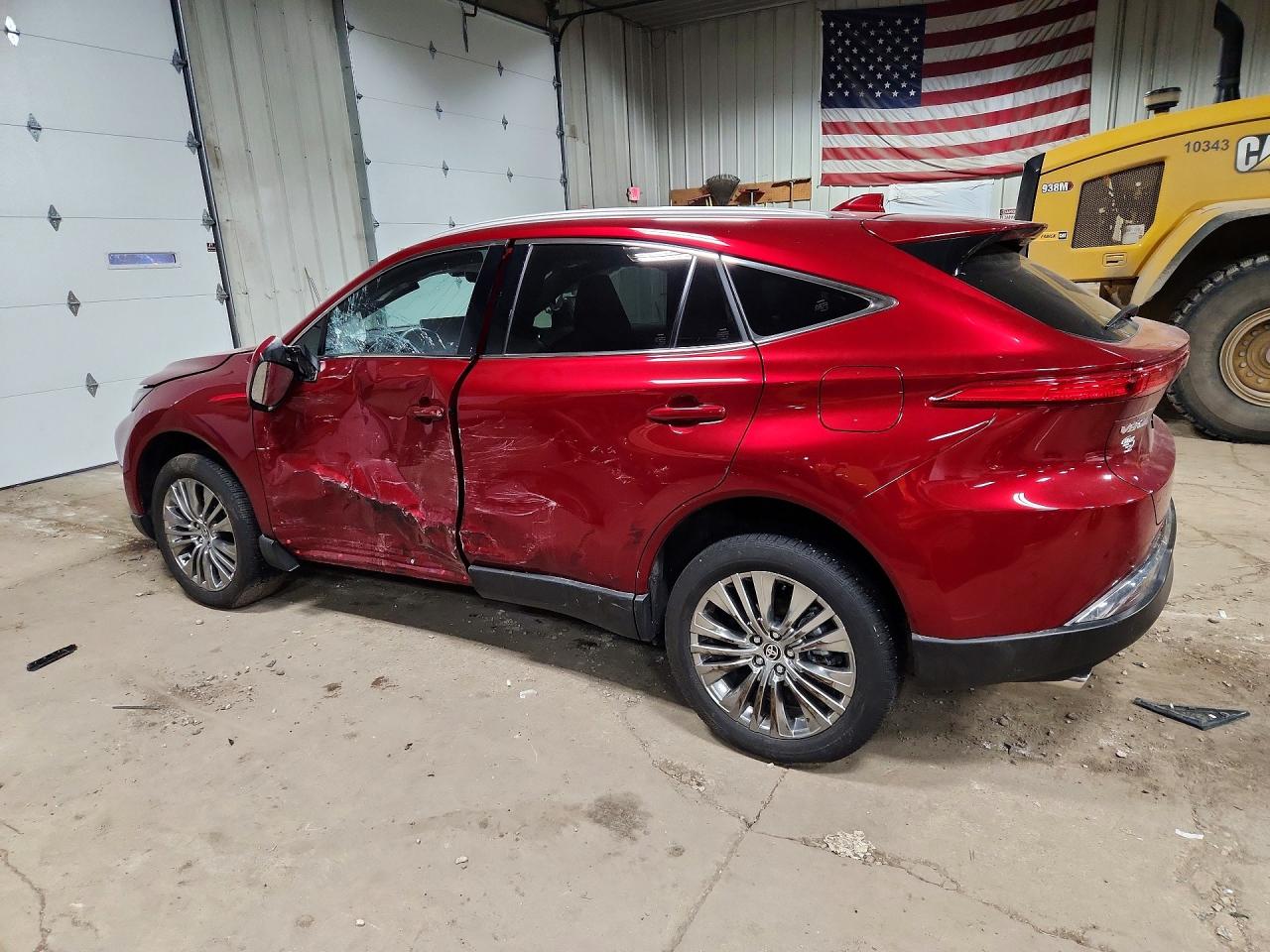 2024 TOYOTA VENZA XLE photo 2