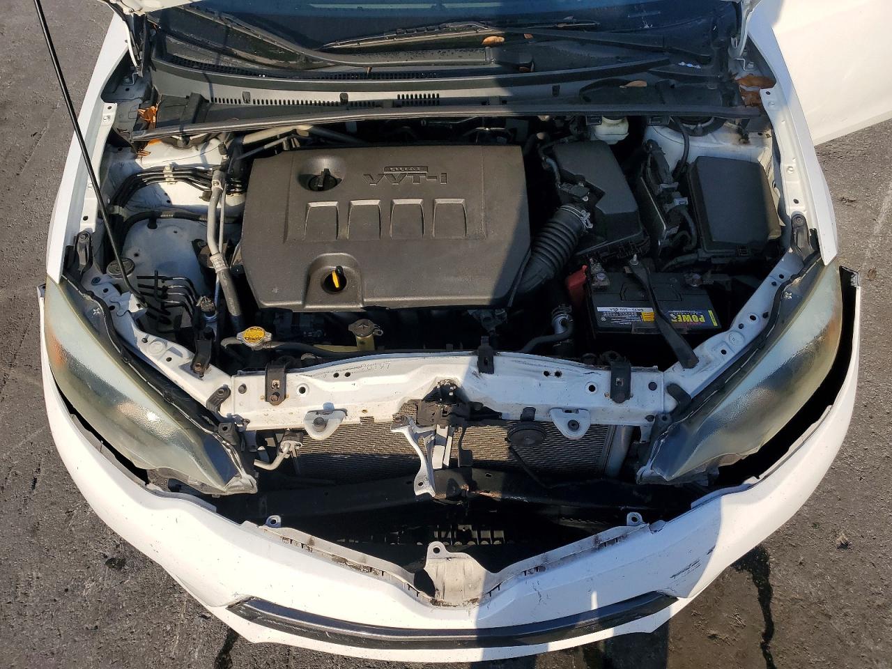 2015 TOYOTA COROLLA L photo 21