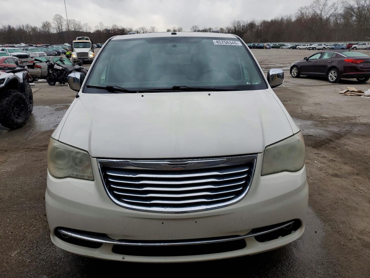 2011 CHRYSLER TOWN & COUNTRY LIMITED photo 5