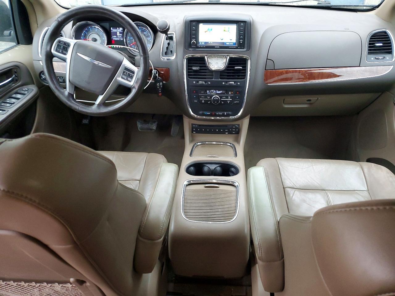 2011 CHRYSLER TOWN & COUNTRY LIMITED photo 8