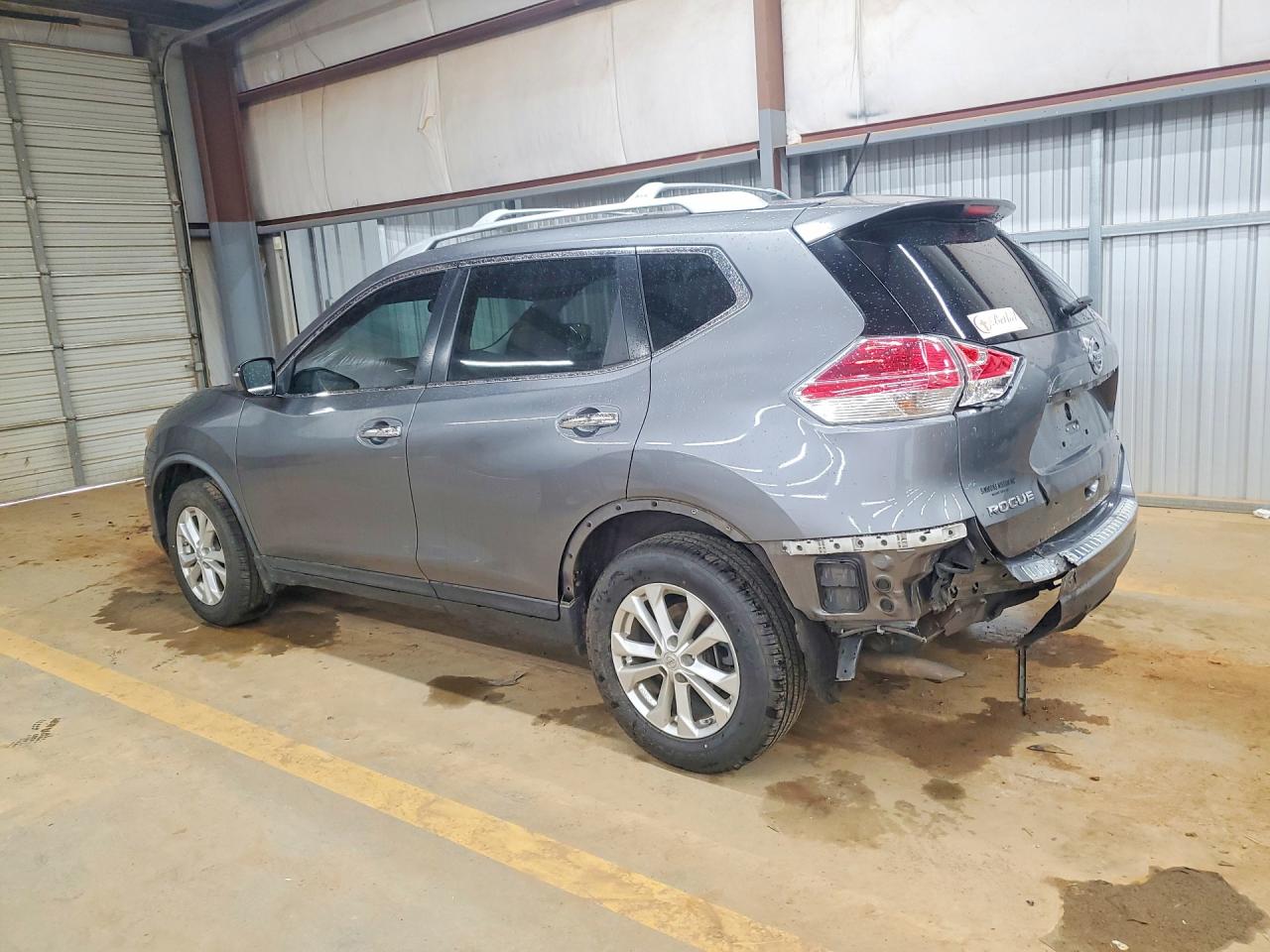 2016 NISSAN ROGUE SV photo 2