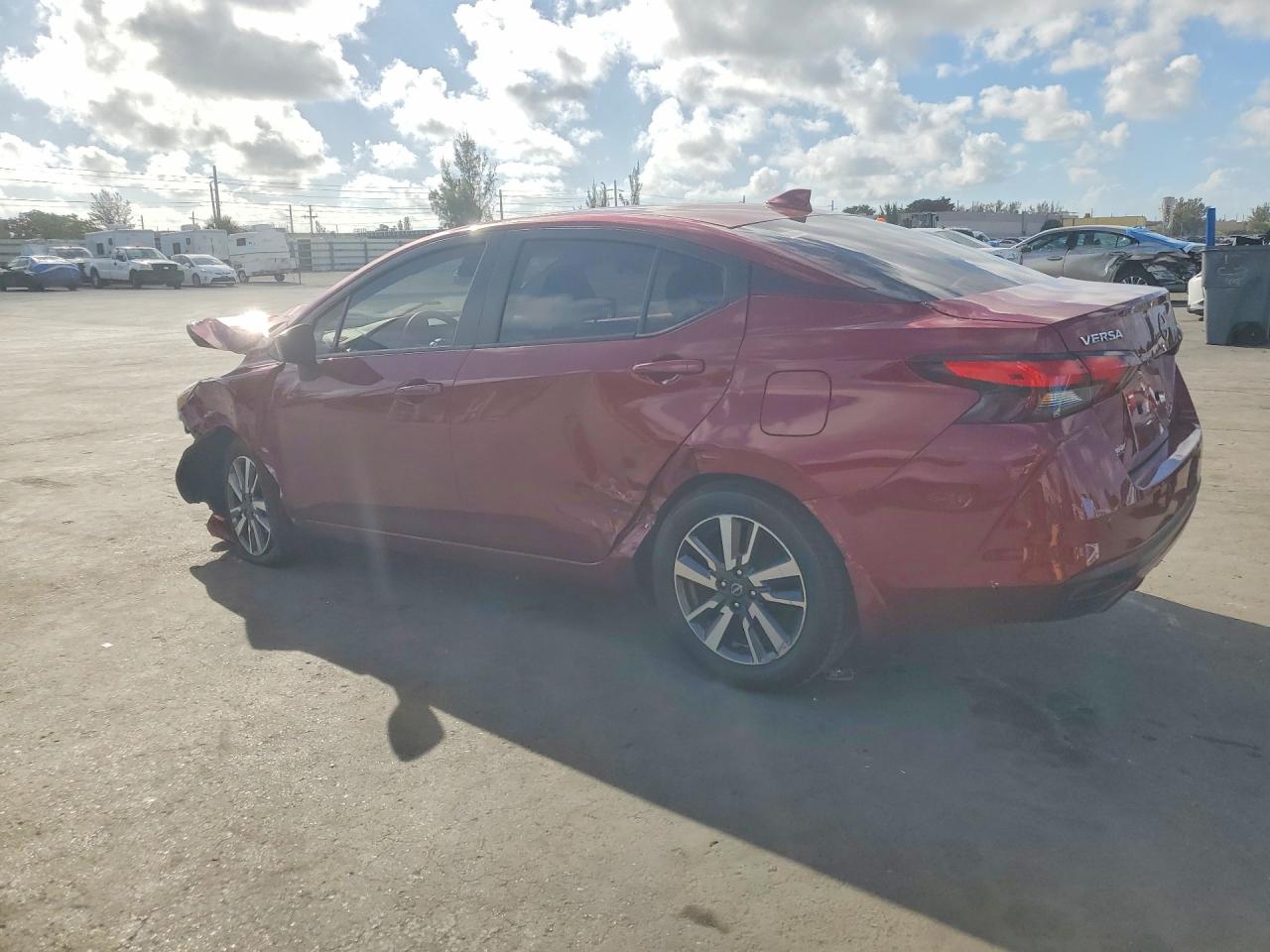 2024 NISSAN VERSA SV photo 2