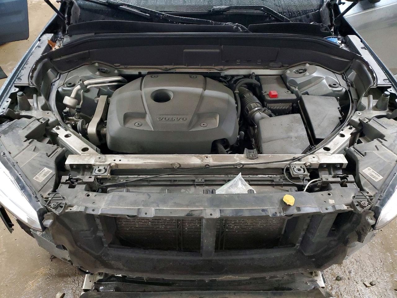 2018 VOLVO XC90 T6 photo 23