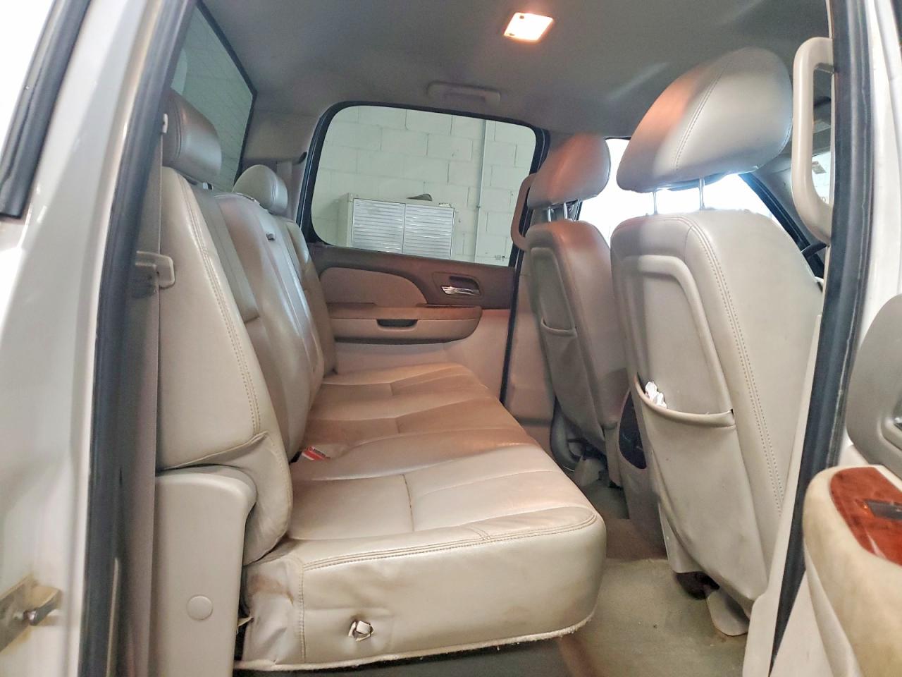 2011 GMC SIERRA K2500 SLT photo 10