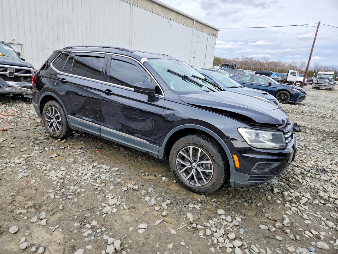 2020 VOLKSWAGEN TIGUAN SE photo 10