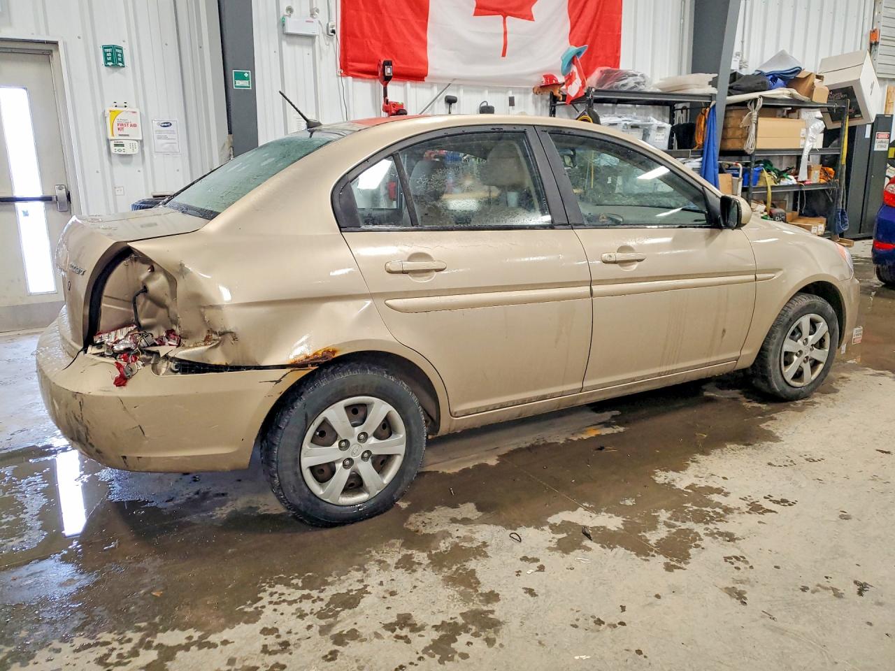 2010 HYUNDAI ACCENT GLS photo 3