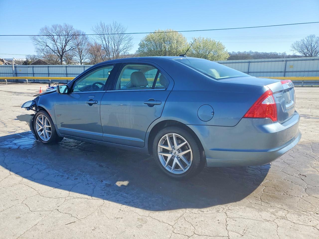 2011 FORD FUSION SEL photo 2