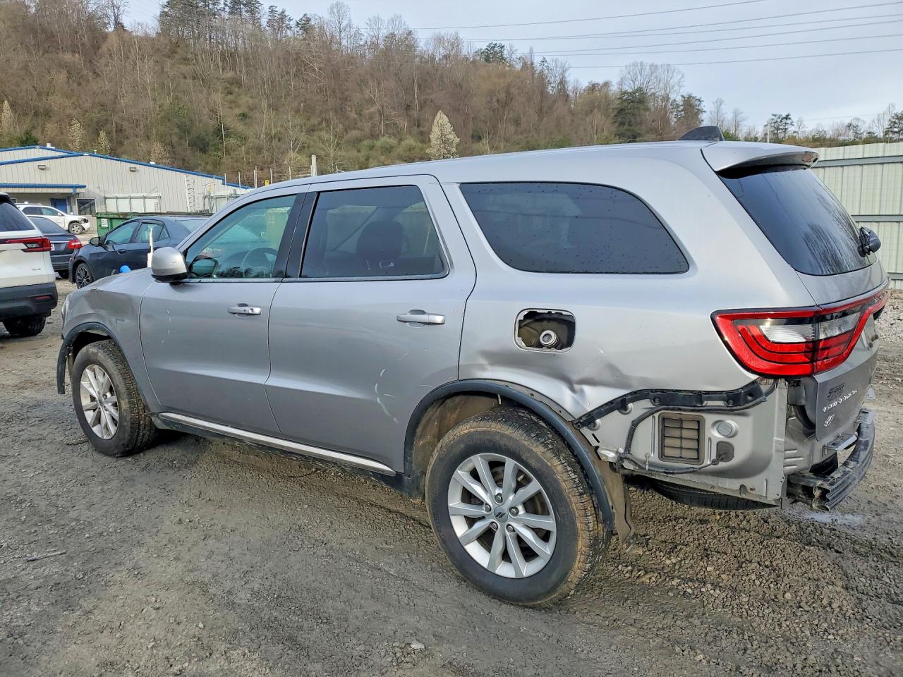 2019 DODGE DURANGO SXT photo 2