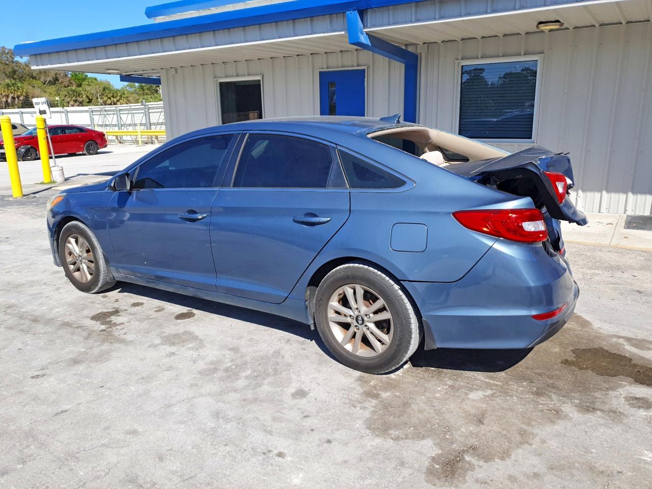 2017 HYUNDAI SONATA SE photo 2