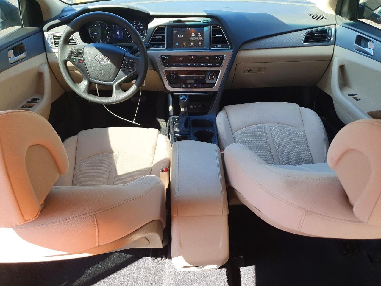2017 HYUNDAI SONATA SE photo 8