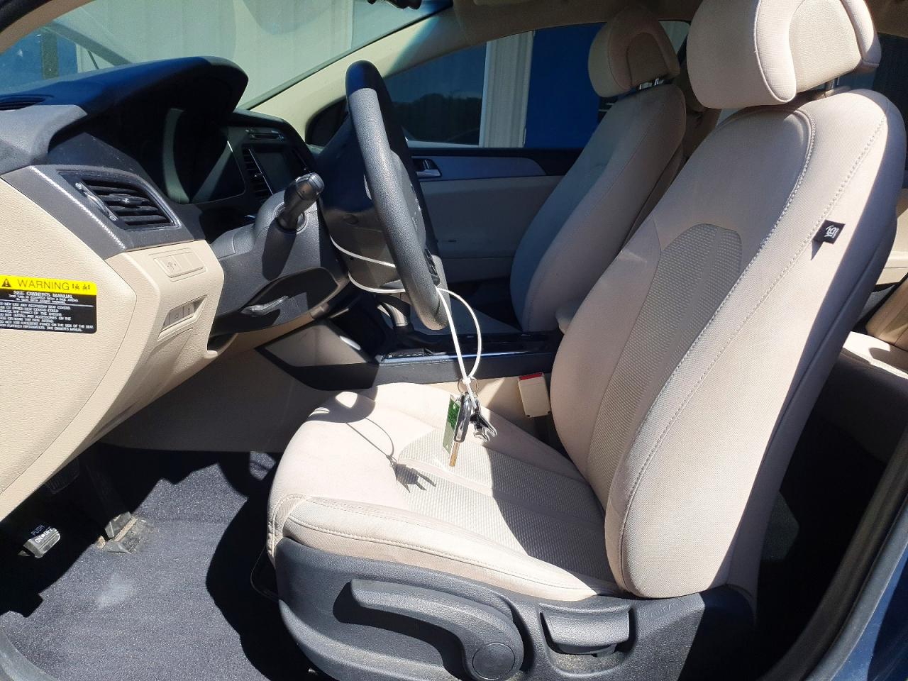 2017 HYUNDAI SONATA SE photo 7