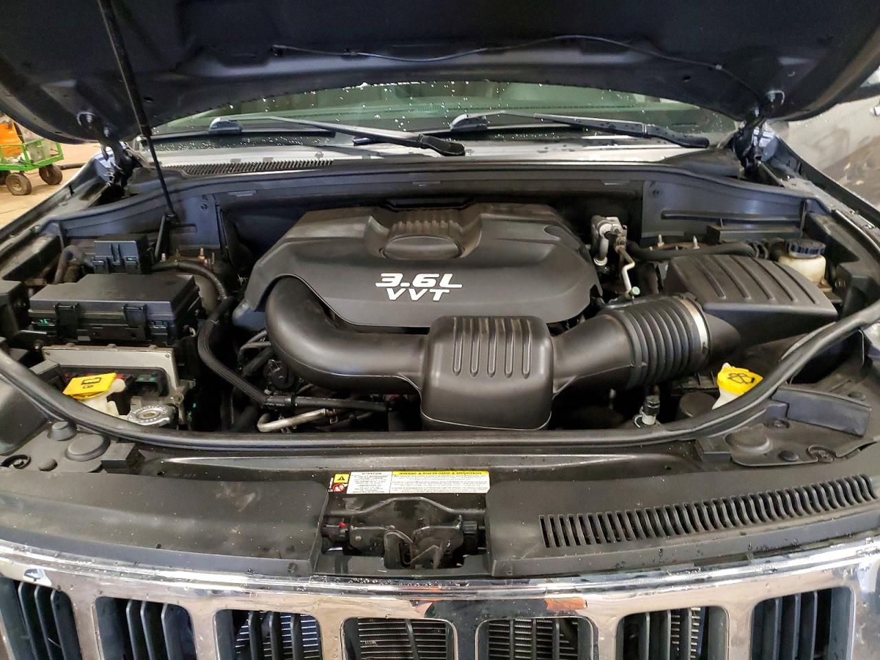 2012 JEEP GRAND CHEROKEE LAREDO photo 23