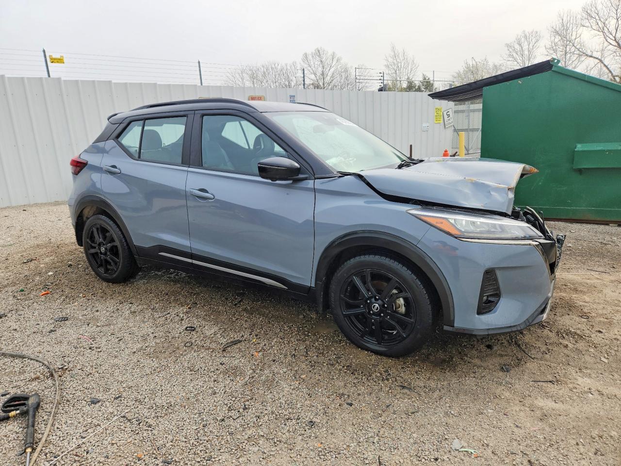 2021 NISSAN KICKS SR photo 4